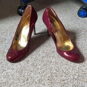 ❤️👠Ruby red sequin heels